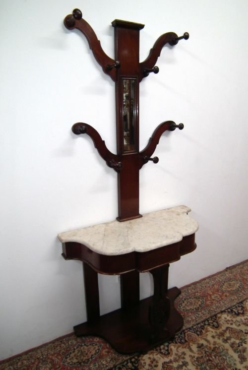 Early Victorian Mahogany Hall Stand