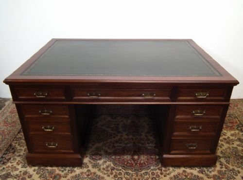 Late Victorian Mahogany Partners Desk