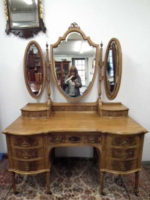 Victorian Adams Style Dressing Table