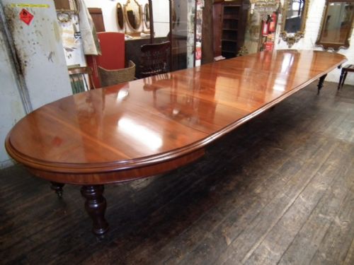 Mid Victorian Mahogany Dining Table