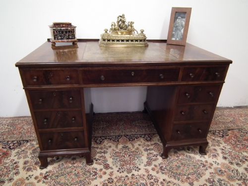 Mahogany Pedestal Desk