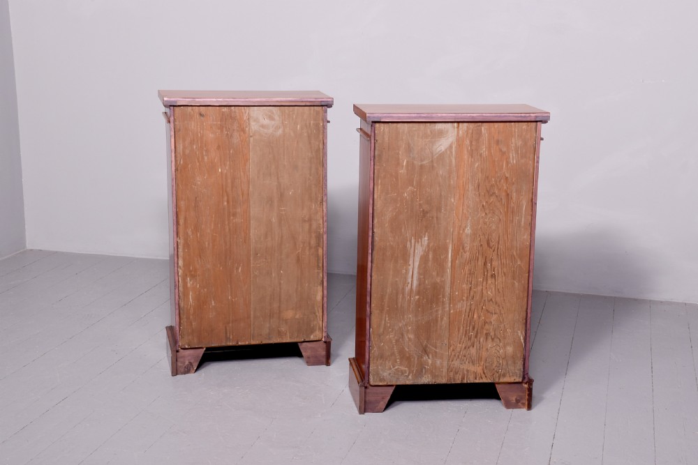 Pair of Victorian neat sized, mahogany open bookcases with adjustable shelves View IX