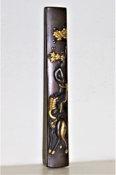 Fine Japanese Bronze and Gold Mixed Metal Kozuka