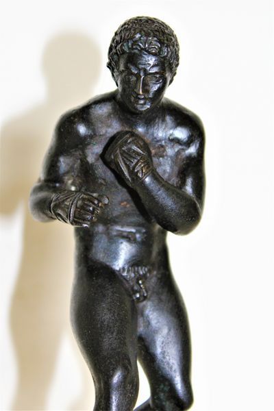 Bronze of a Roman Pugilist