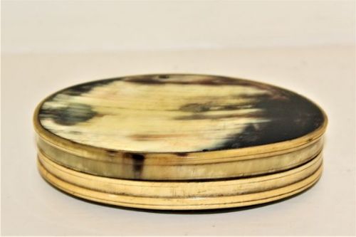 Oval Pocket Carved Horn Snuff Box