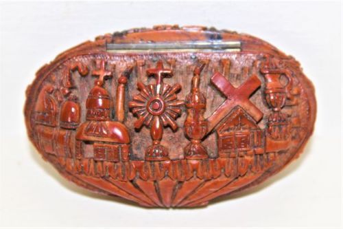 FINELY CARVED COQUILLA NUT POCKET SNUFF BOX