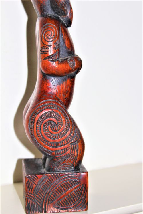 A MAORI SOUTHSEA ISLANDS HARDWOOD FIGURE - ADDITIONAL PHOTO 7