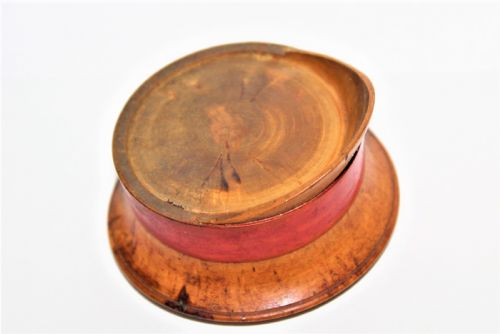 A CHARMING NOVELTY BURR WALNUT SNUFF BOX - ADDITIONAL PHOTO 5