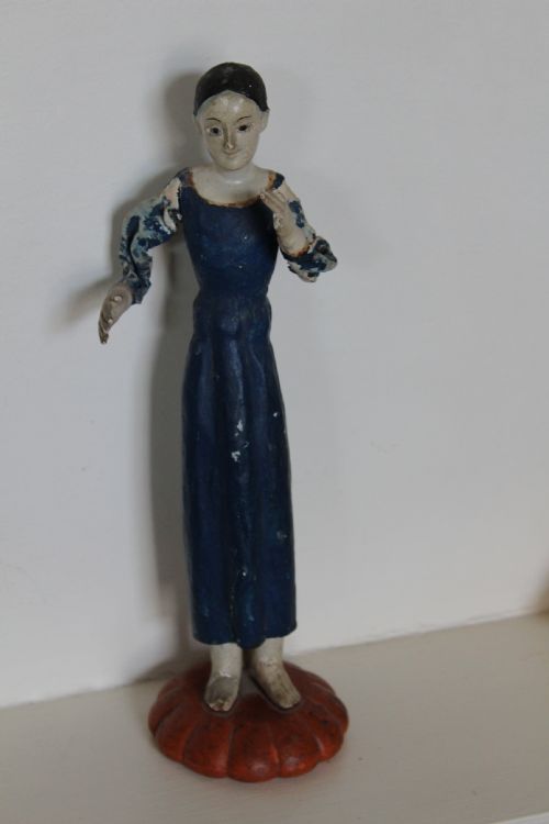 A PAIR OF VERY INTERESTING CARVED WOOD FOLK ART FIGURES OF A MALE AND FEMALE - ADDITIONAL PHOTO 6