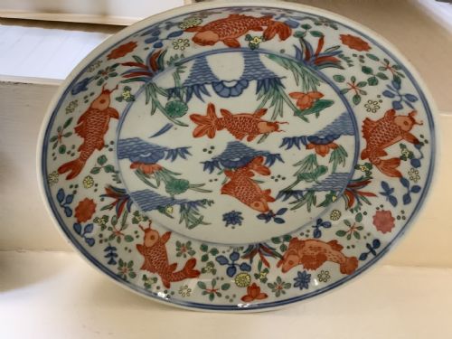 A PAIR OF FINELY HAND PAINTED CHINESE DISHES - ADDITIONAL PHOTO 1