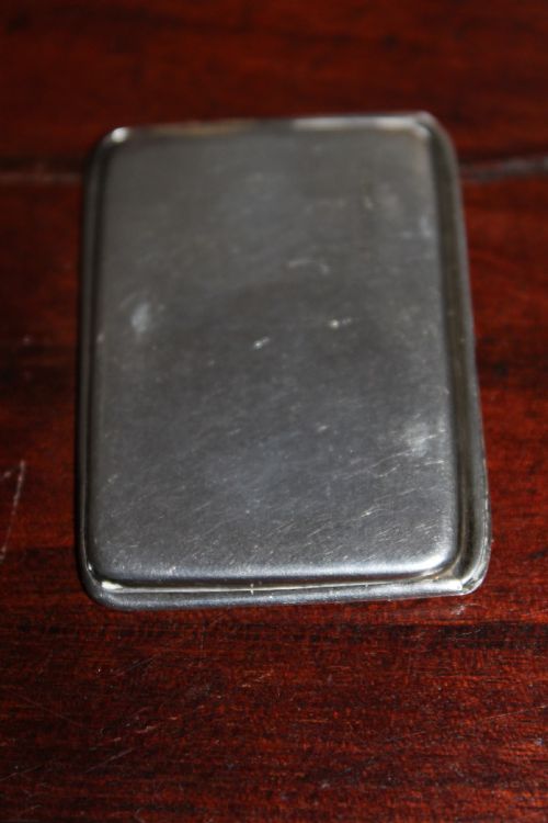 A SMALL DELIGHTFUL HALL MARKED SILVER STAMP CASE - ADDITIONAL PHOTO 3