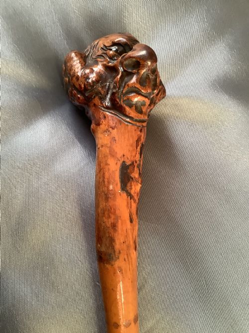 A DELIGHTFUL AND AMUSING ANTIQUE FOLK ART SWAGGERPOINTER STICK - ADDITIONAL PHOTO 6