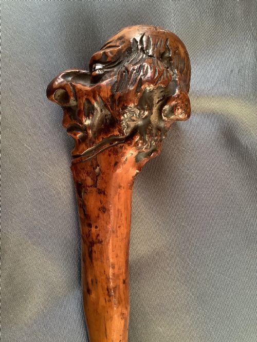 A DELIGHTFUL AND AMUSING ANTIQUE FOLK ART SWAGGERPOINTER STICK - ADDITIONAL PHOTO 8