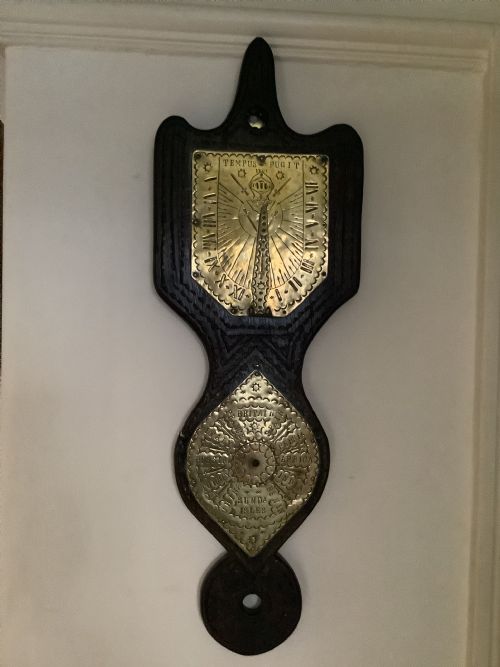 A Very Interesting and Collectable Antique Brass Sundial / World Clock Dated 1703