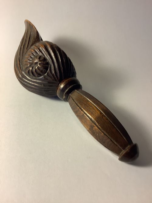 A RARE AND DELIGHTFUL CARVED WOOD NUT CRACKER - ADDITIONAL PHOTO 8