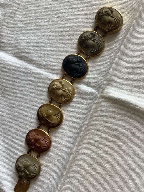A VERY FINELY CARVED VICTORIAN GILT LAVA STONE BRACELET - ADDITIONAL PHOTO 5