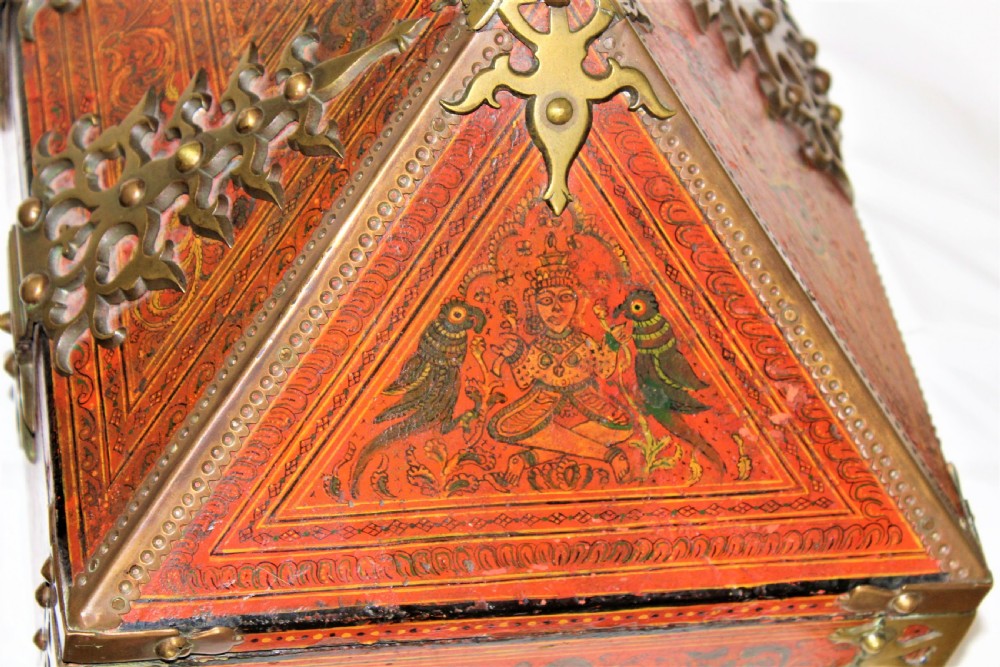 Large ethnic hand painted Nettur Petti jewellery Box from Kerala View IV