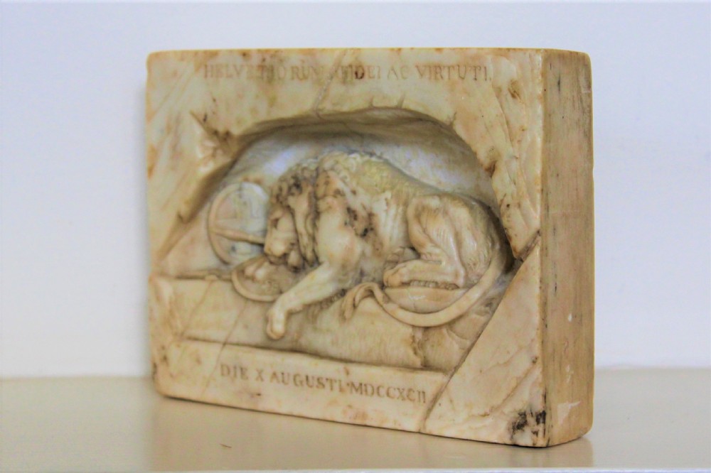 Finely carved sienna marble depicting the lion of Lucerne French Circa 1880 View II
