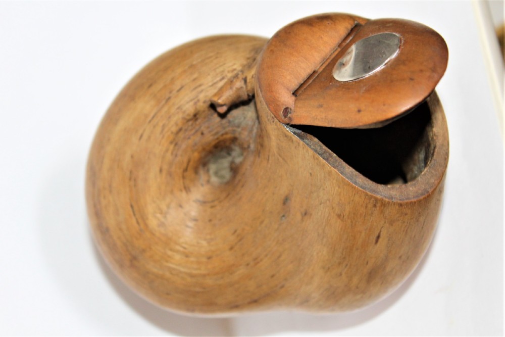 An interesting and unusual root wood snuff mull wonderful shape  View II