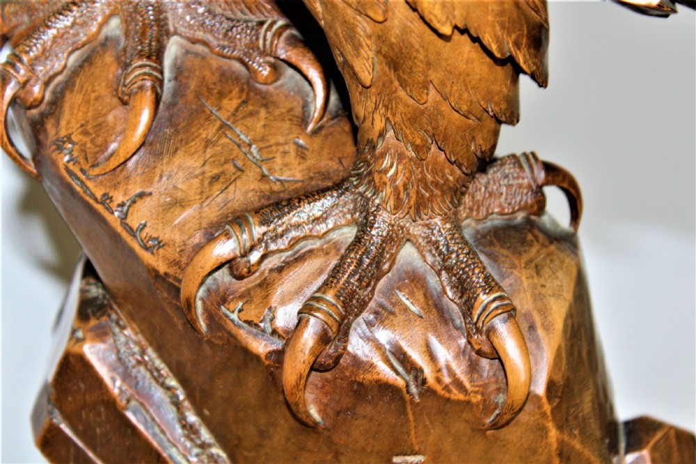 A superb and finely carved wood eagle of large proportions  View VI