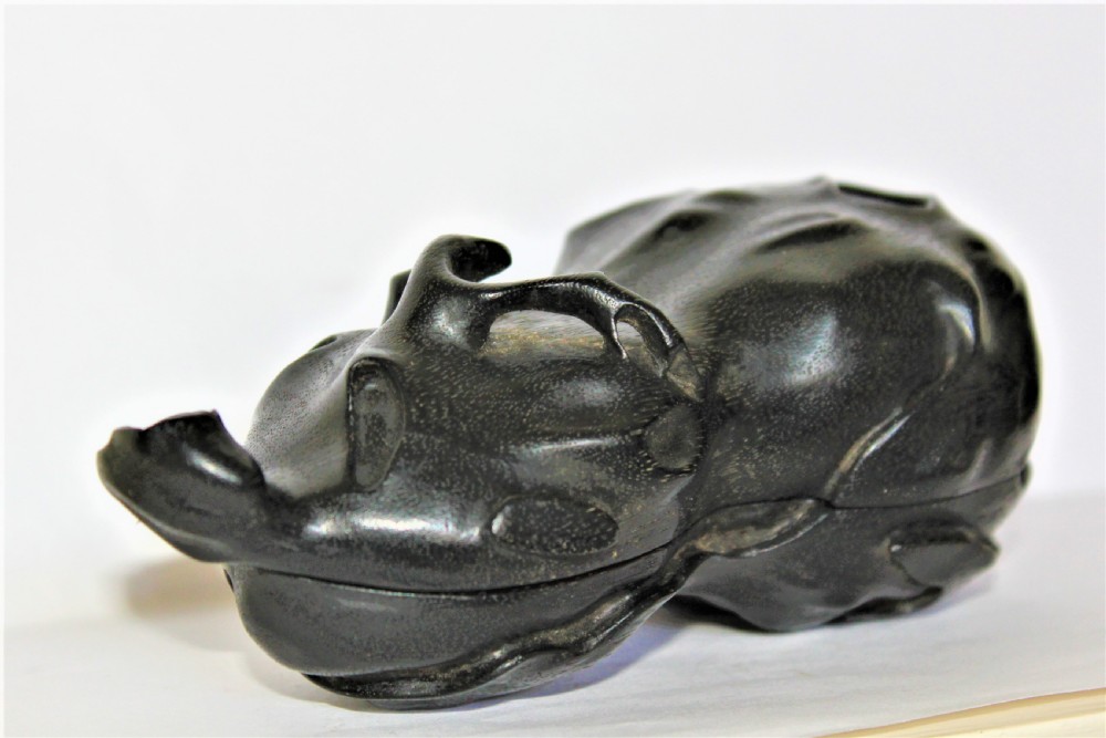 A fine and intricately carved wood Chinese box in the form of a gourd View III