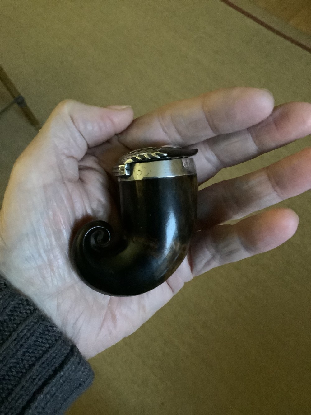 A delightful smaller than usual Scottish horn snuff mull View III