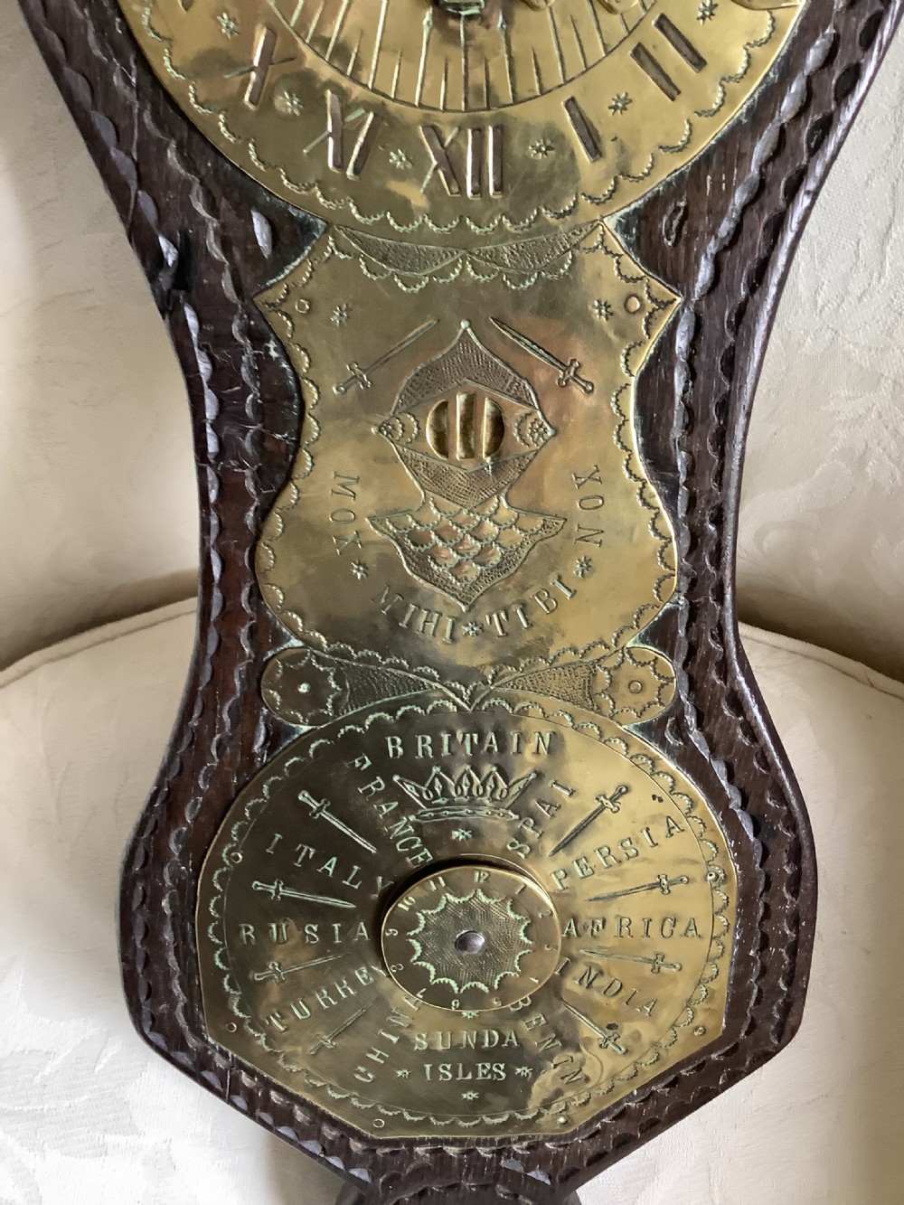 A superb collectable 18th century brass sundial  View IV