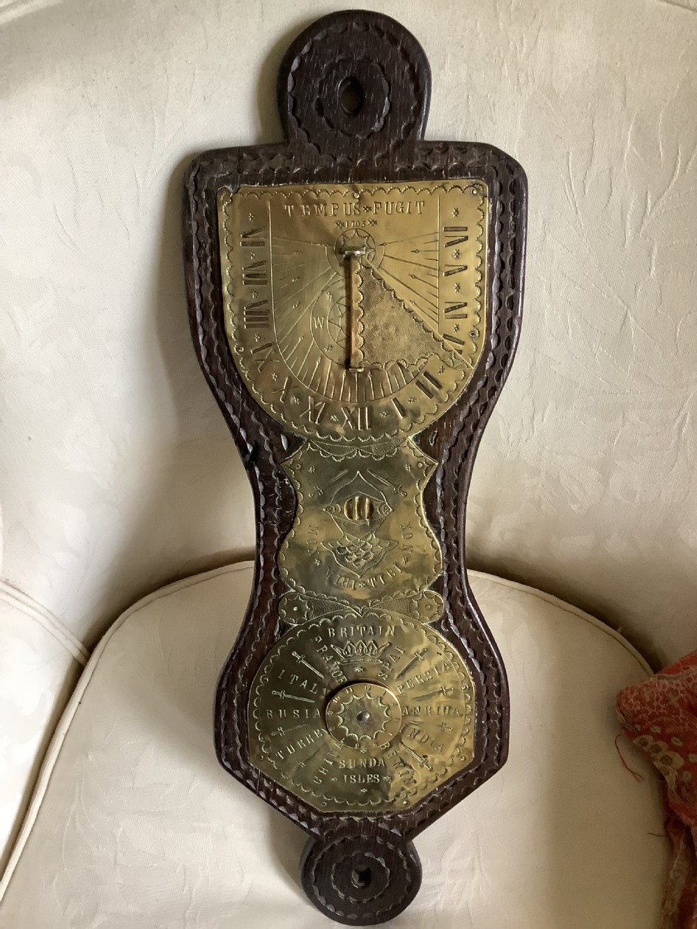A superb collectable 18th century brass sundial  View VII