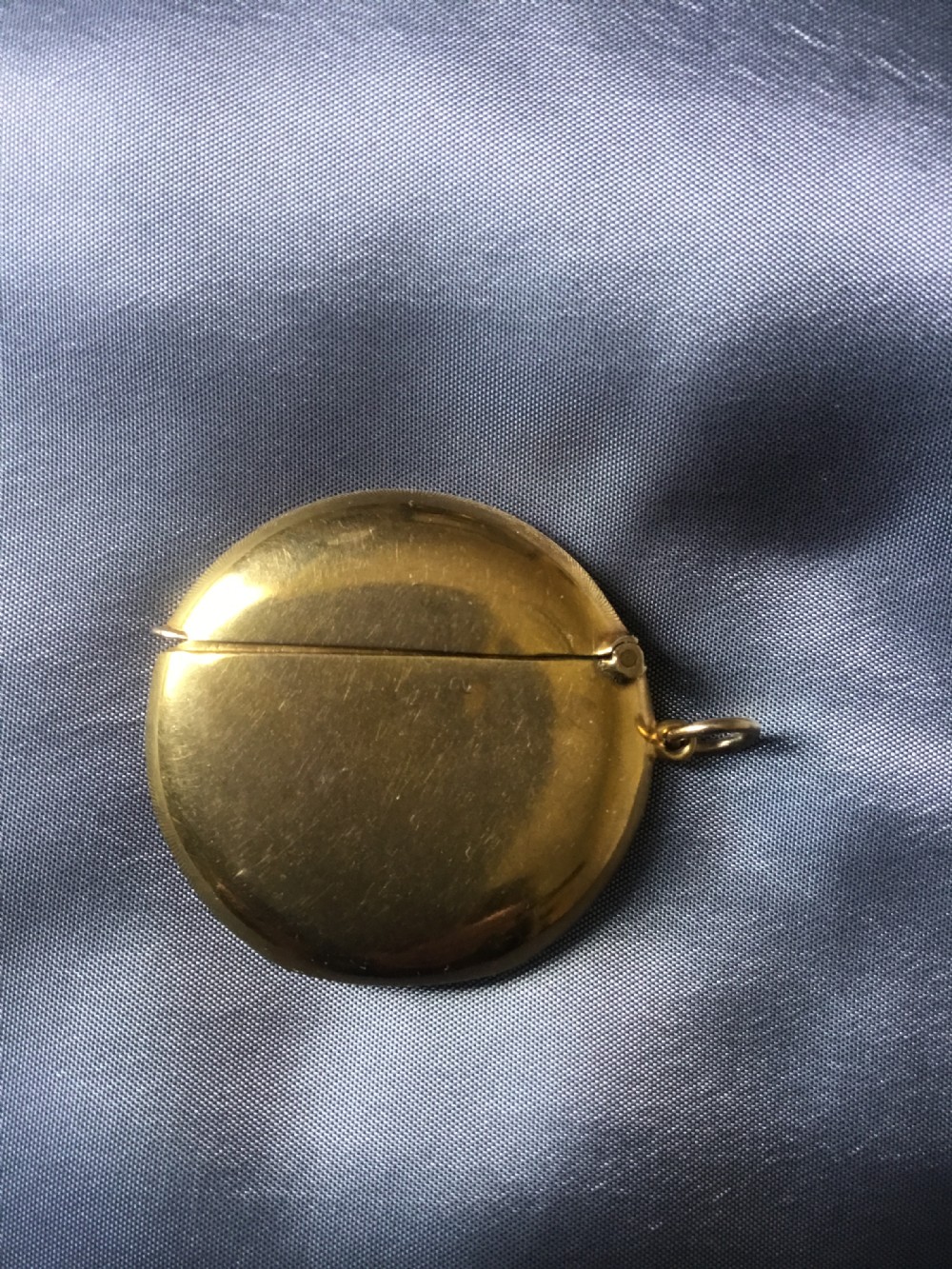 An impressive and unusual hallmarked 9ct gold Vesta case Circa 1912 Birmingham View II