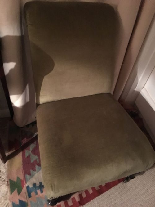 VICTORIAN UPHOLSTERED NURSING CHAIR - ADDITIONAL PHOTO 1