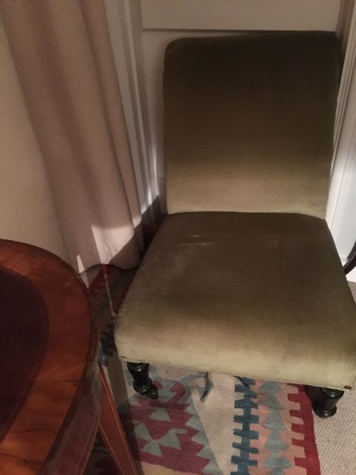 VICTORIAN UPHOLSTERED NURSING CHAIR - ADDITIONAL PHOTO 2