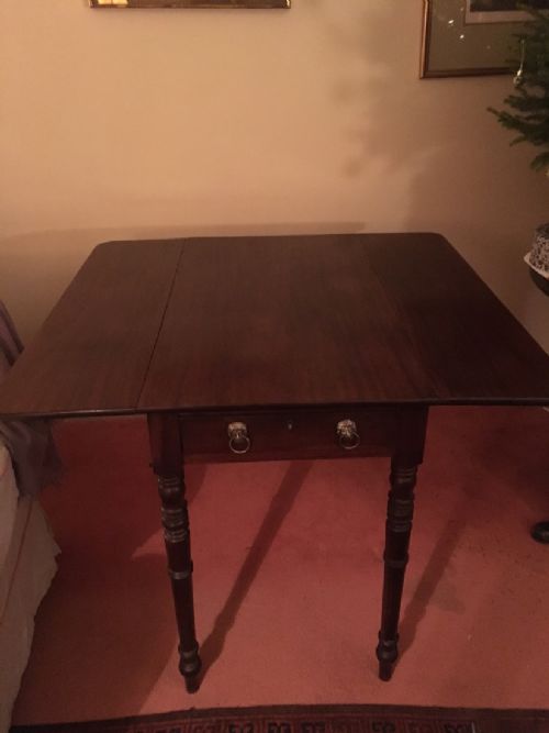 early victorian mahogany pembroke dropleaf dining occasional table - CATEGORY: ANTIQUE TABLES - DATED VICTORIAN