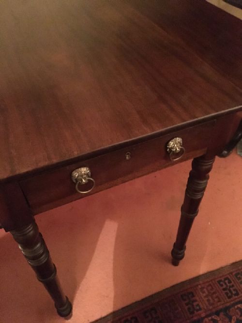 EARLY VICTORIAN MAHOGANY PEMBROKE DROPLEAF DINING OCCASIONAL TABLE - ADDITIONAL PHOTO 2