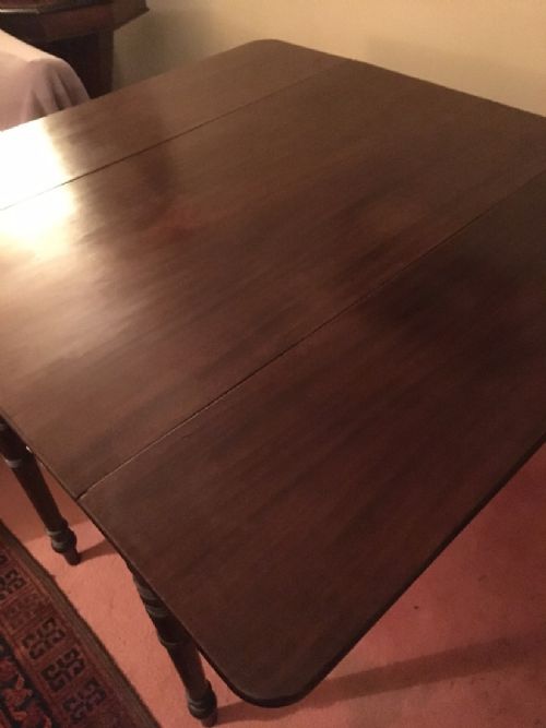 EARLY VICTORIAN MAHOGANY PEMBROKE DROPLEAF DINING OCCASIONAL TABLE - ADDITIONAL PHOTO 3
