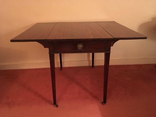 VICTORIAN MAHOGANY PEMBROKE DROPLEAF DINING OCCASIONAL TABLE - ADDITIONAL PHOTO 1