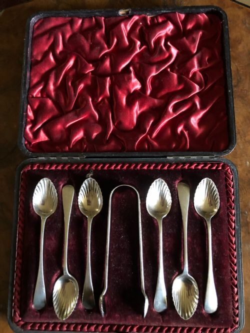 cased set of 6 victorian silver teaspoons and sugar tongs by robert pringle sons london 1894 - CATEGORY: ANTIQUE SILVER - DATED VICTORIAN