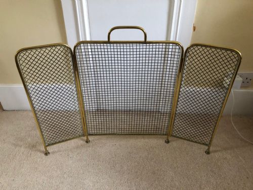 EDWARDIAN BRASS FRAMED MESH FIREGUARD - ADDITIONAL PHOTO 1