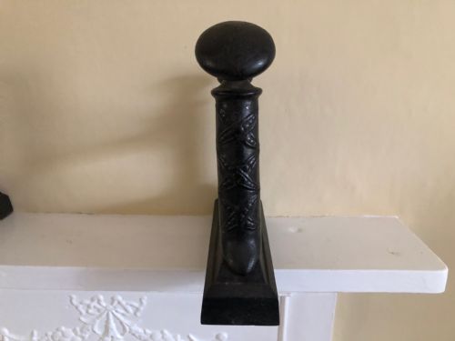 PAIR OF ARTS CRAFTS CAST IRON ANDIRONS - ADDITIONAL PHOTO 3