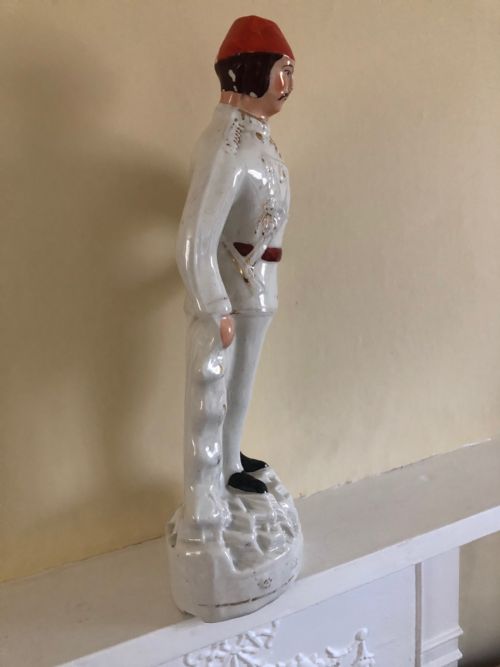 STAFFORDSHIRE FIGURE OF GENERAL CHARLES GEORGE GORDON - ADDITIONAL PHOTO 2