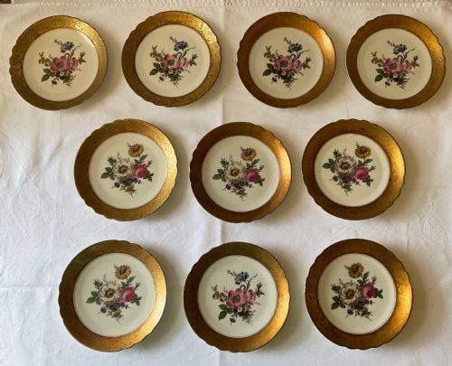 10 ROSENTHAL SIDE PLATES WITH APPLIED ALT BRABANT GOLD RIMS DATING FROM 1939 - ADDITIONAL PHOTO 2