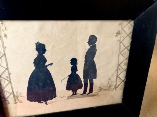 A BRITISH SCHOOL FAMILY SILHOUETTE C1890 - ADDITIONAL PHOTO 4