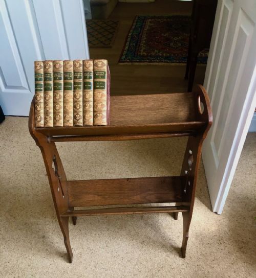 AN EDWARDIAN ARTS CRAFTS PALE OAK BOOK STAND - ADDITIONAL PHOTO 1