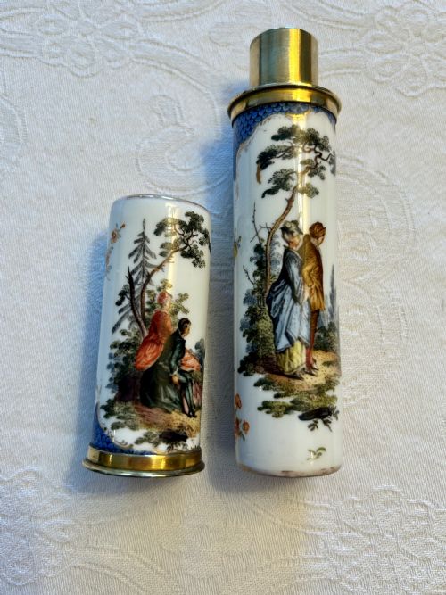 AN ANTIQUE PORCELAIN BODKIN HOLDER PAINTED WITH FIGURES 19TH CENTURY POSS MEISSEN - ADDITIONAL PHOTO 1