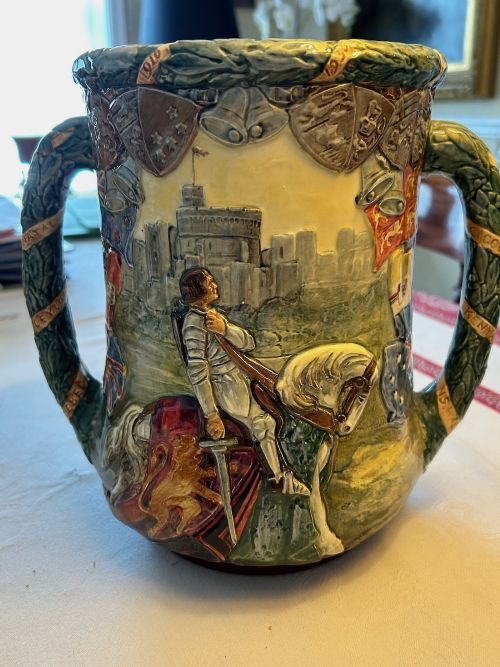 ROYAL DOULTON KING GEEORGE V AND QUEEN MARY SILVER JUBILEE LOVING CUP ISSUED IN 1935 - ADDITIONAL PHOTO 1