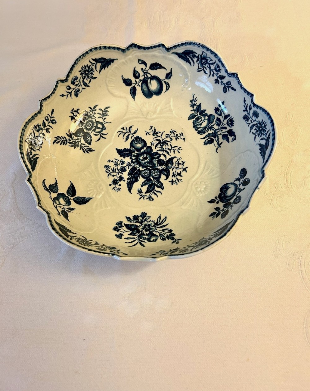 1st Period Worcester Blue and White Junket Dish c.1770