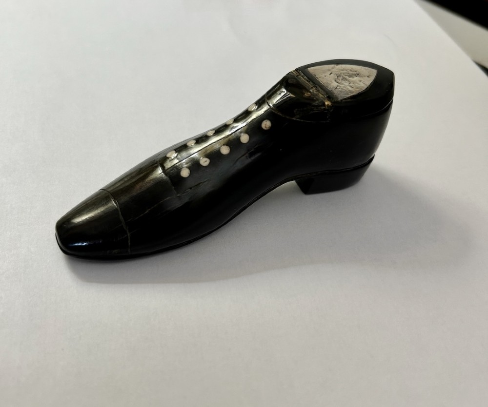 Georgian Lacquered Shoe Snuff Box c1830