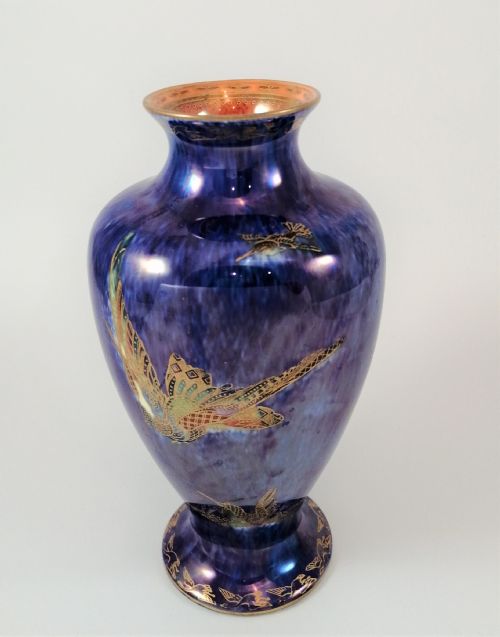 fig 1. Wedgwood, Fairyland , Hummingbirds in Flight lustre vase,Daisy Makeig-Jones, 1920s.