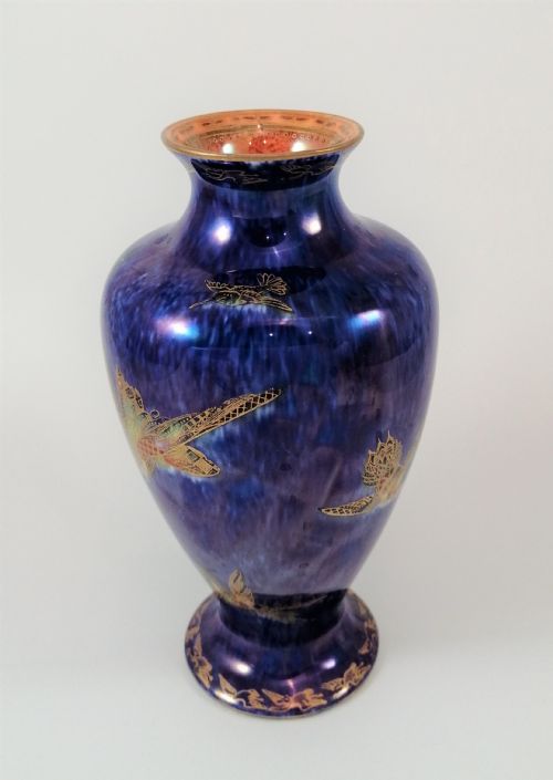 fig 5. Wedgwood, Fairyland , Hummingbirds in Flight lustre vase,Daisy Makeig-Jones, 1920s.