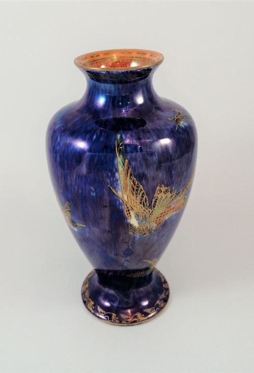 fig 7. Wedgwood, Fairyland , Hummingbirds in Flight lustre vase,Daisy Makeig-Jones, 1920s.
