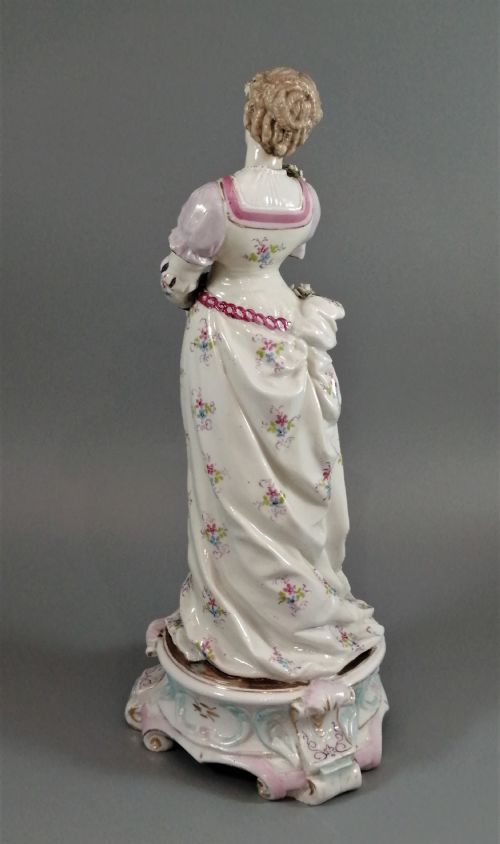 fig 3. Porcelain figurine Triebner, ENS & Eckert , Volkstedt, c.1880